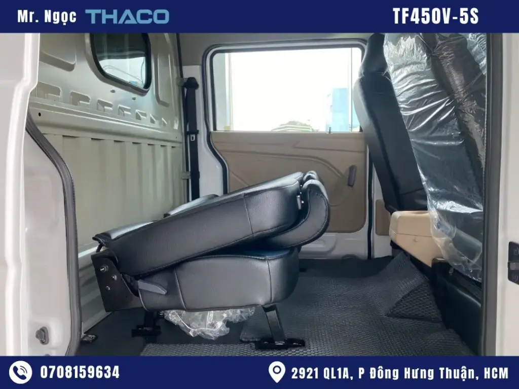 hình ảnh xe van 5 chỗ TF450 màu trắng