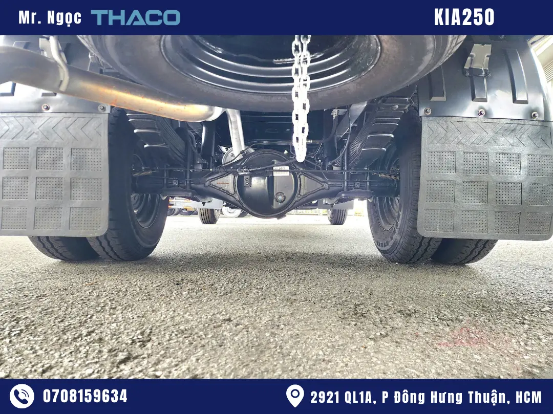 xe-tai-k250-thùng kín-2tấn49 Xe Tải Kia K250 2.49 Tấn Thùng Kín