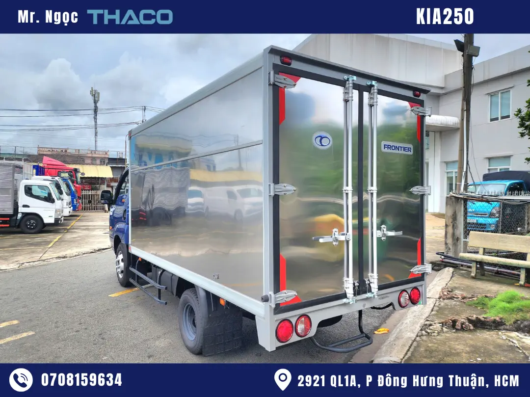 xe-tai-k250-thùng kín-2tấn49 Xe Tải Kia K250 2.49 Tấn Thùng Kín